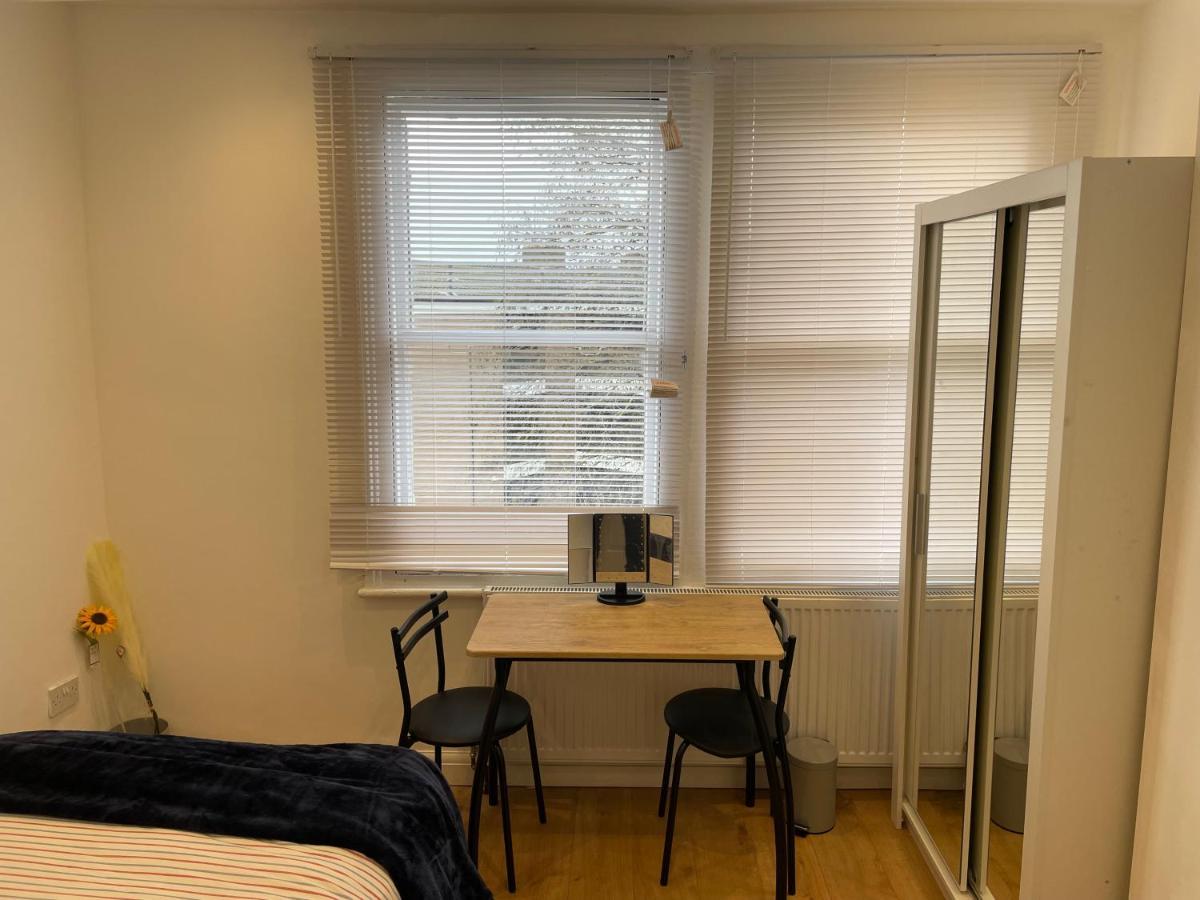 Tufnell Park Shared Flat: Convenience Homestay London